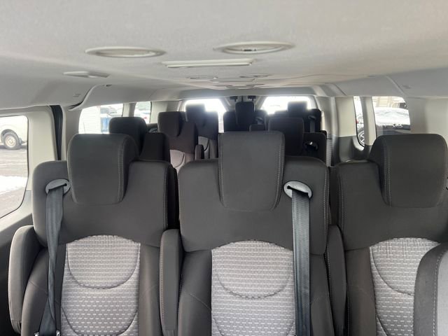 Used 2022 Ford Transit 350 XLT image 32