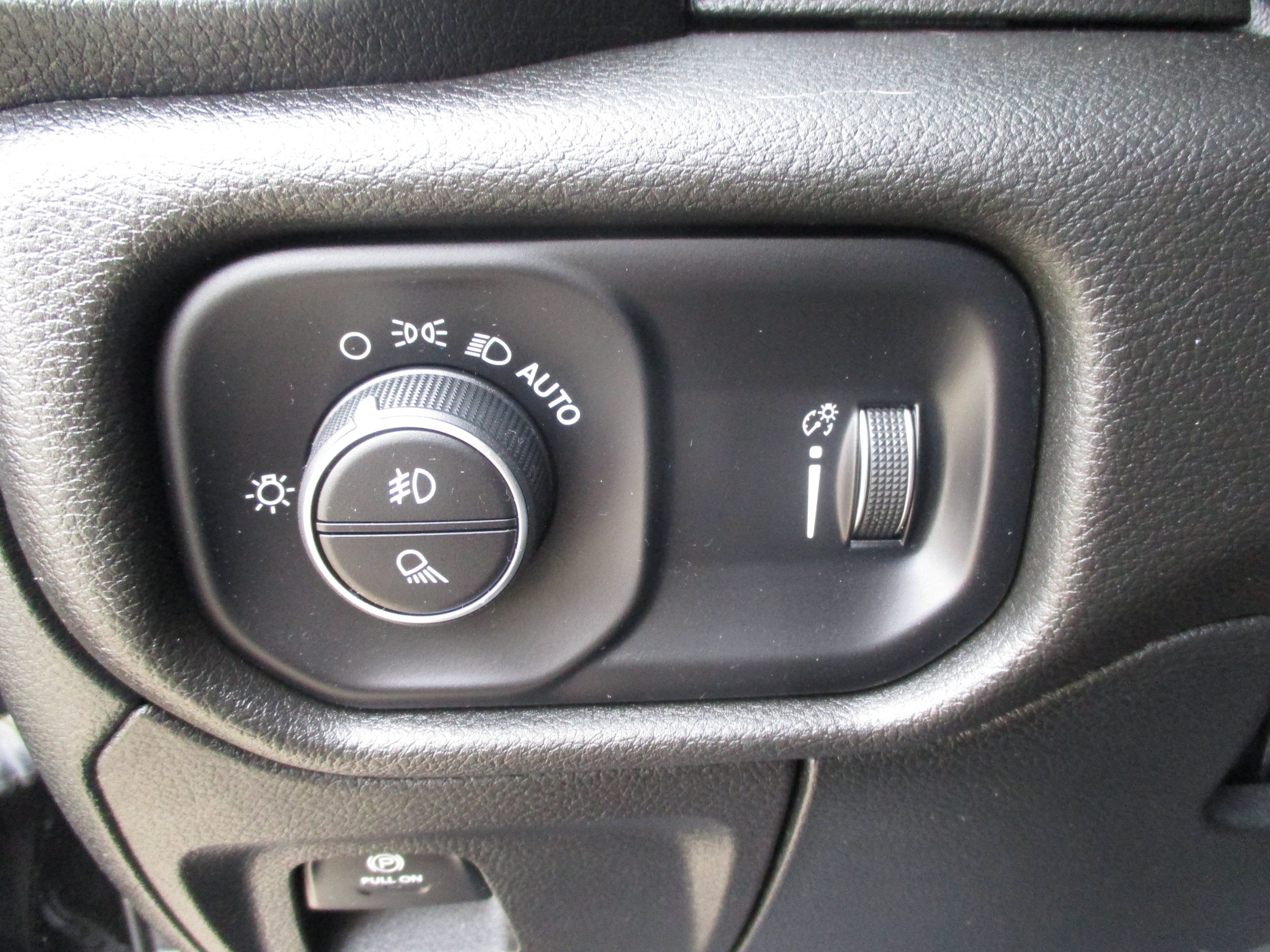 Used 2022 RAM 1500 Big Horn AWD/4WD image 29