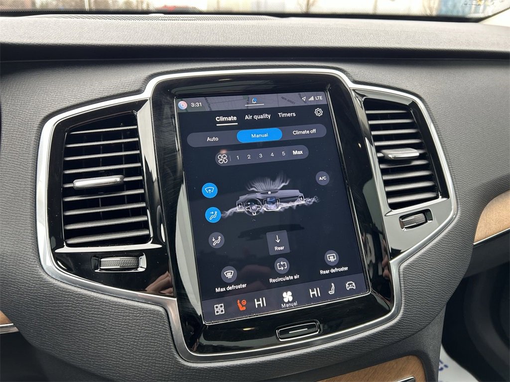 Used 2023 Volvo XC90 B6 Plus w/ Protection Package Premier image 21