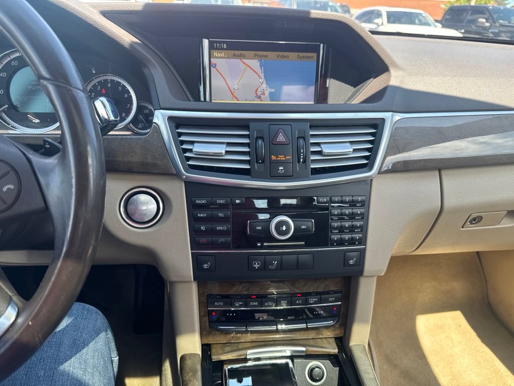 Used 2010 Mercedes-Benz E 350 Sedan image 20