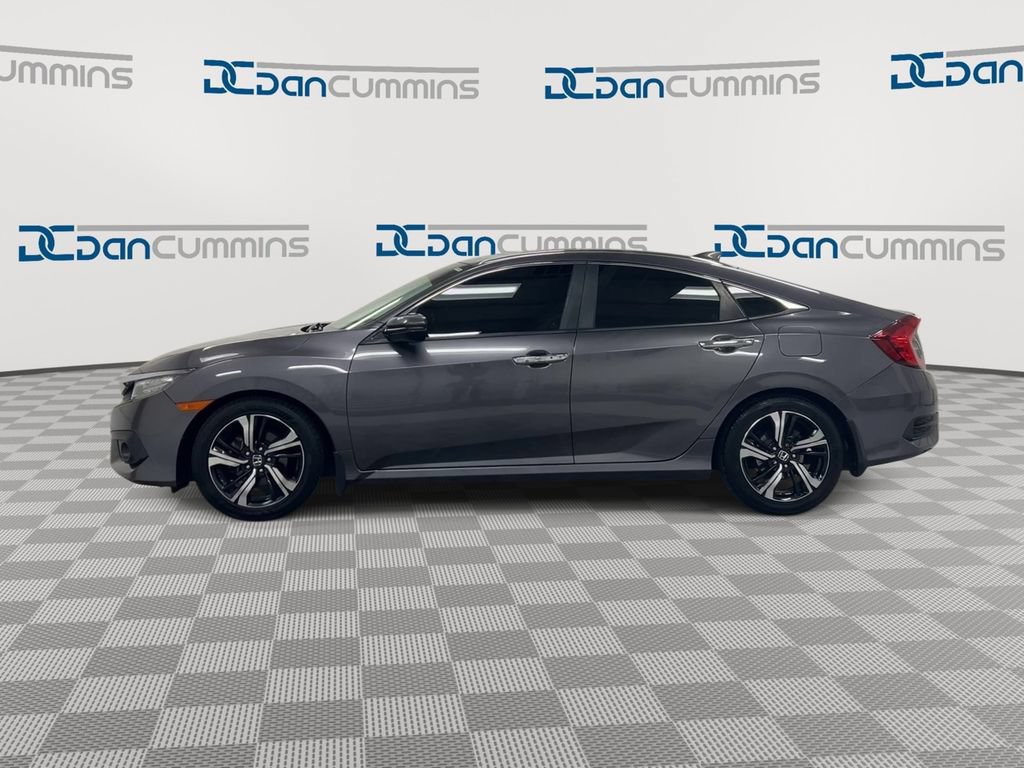 Used 2018 Honda Civic Touring image 5