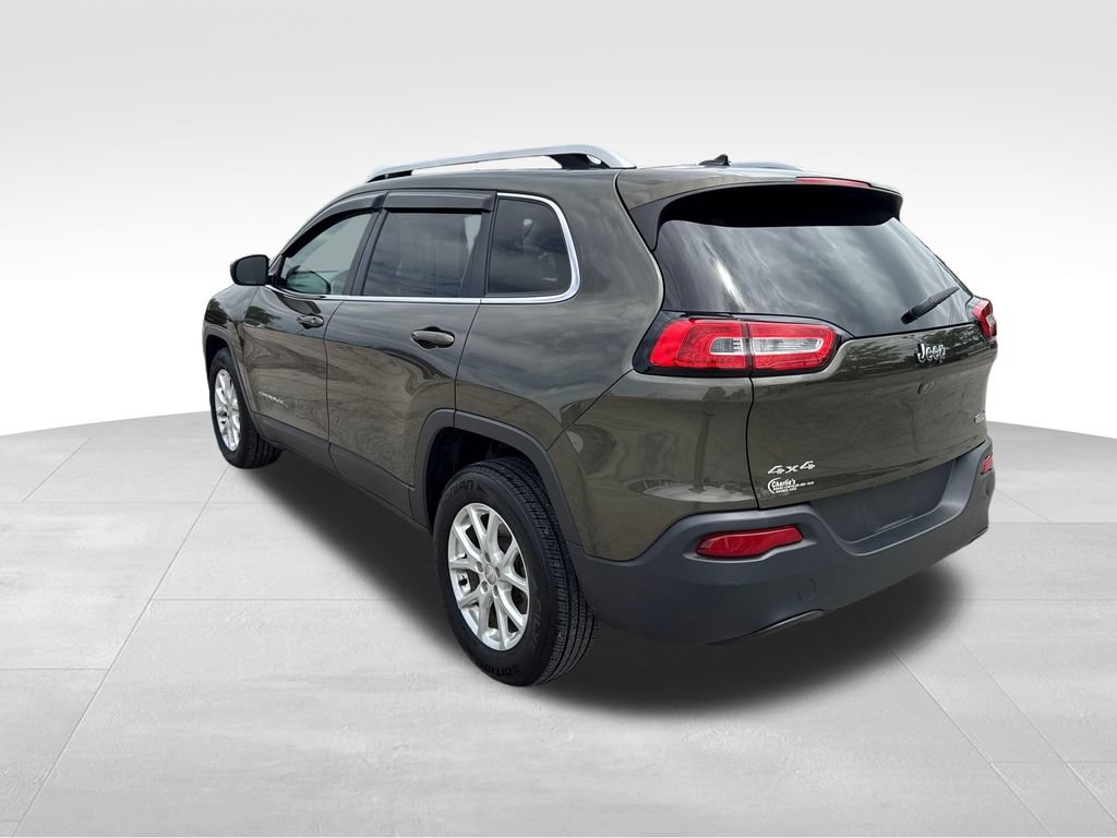 Used 2015 Jeep Cherokee Latitude w/ Cold Weather Group AWD/4WD image 4