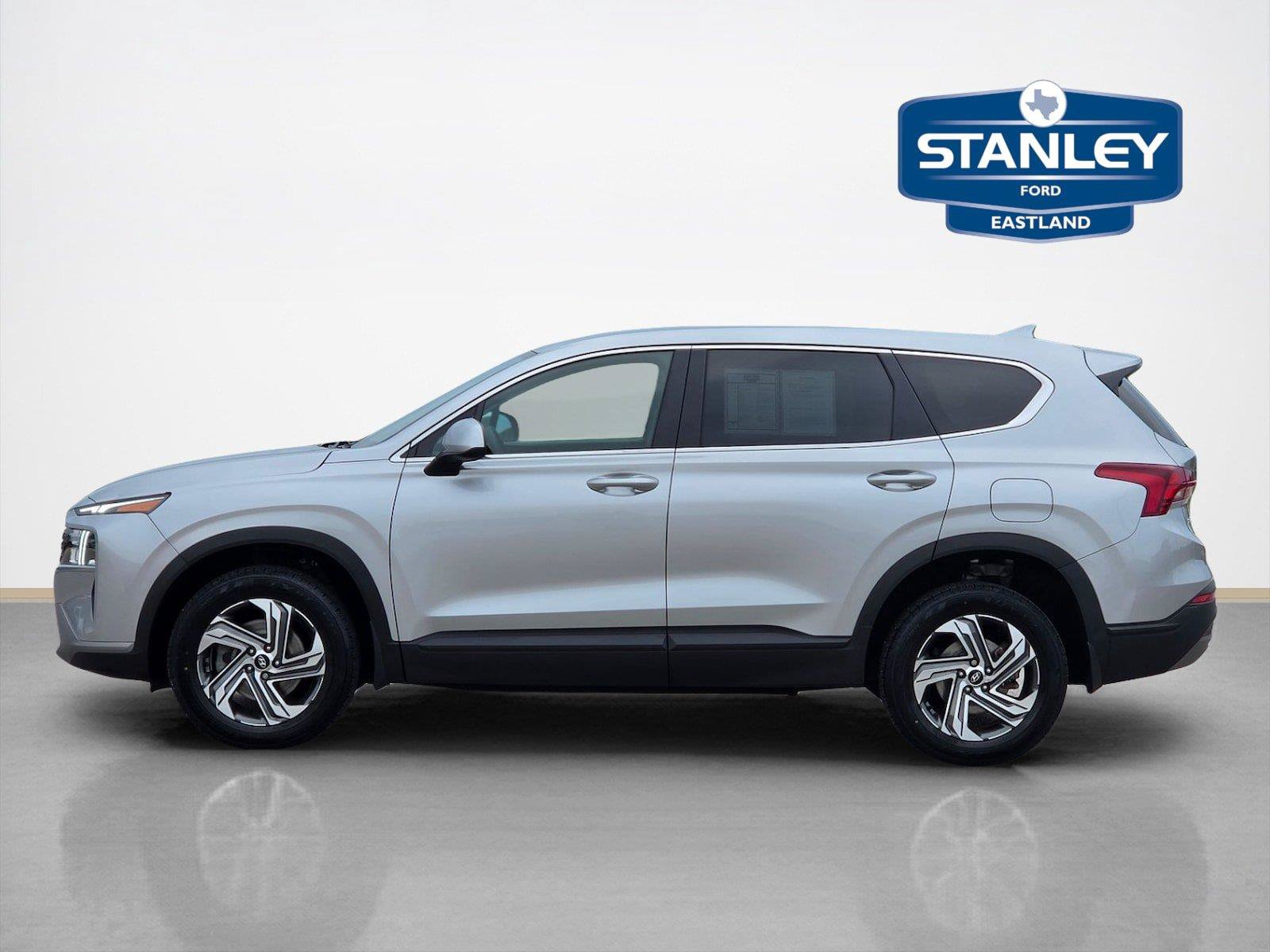 Used 2023 Hyundai Santa Fe SE AWD/4WD image 4