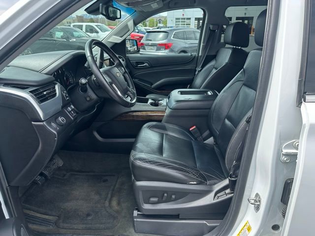 Used 2015 Chevrolet Suburban LT w/ Luxury Package image 2