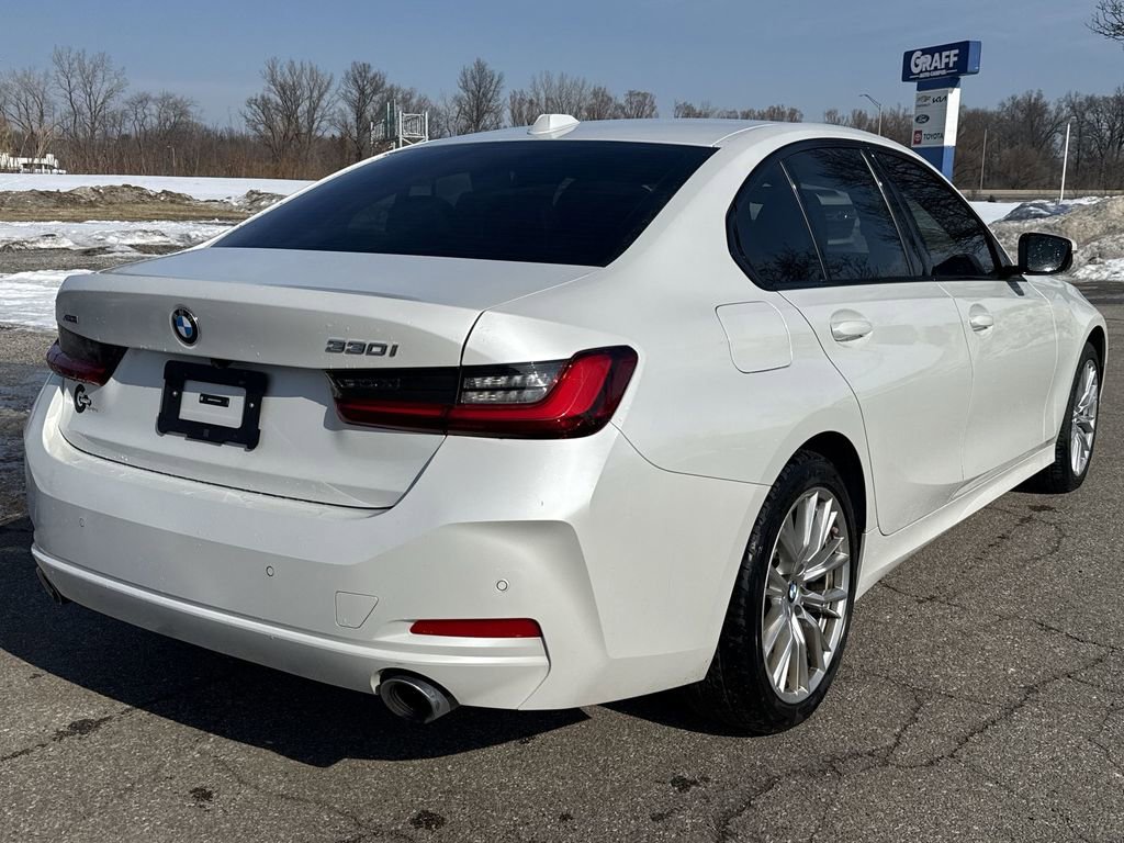 Used 2023 BMW 330i xDrive Sedan w/ Driving Assistance Package image 8