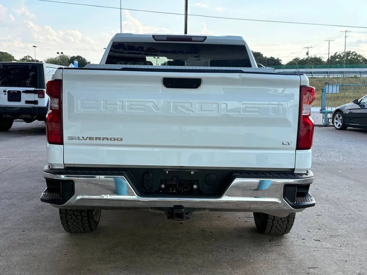 Used 2021 Chevrolet Silverado 1500 LT AWD/4WD image 4