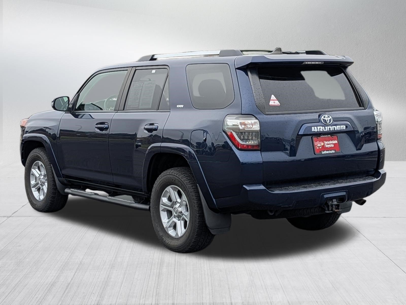 Certified 2019 Toyota 4Runner SR5 Premium AWD/4WD image 5