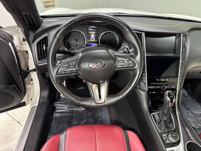 Used 2018 INFINITI Q60 Red Sport 400 w/ Pro Active Package AWD/4WD image 16