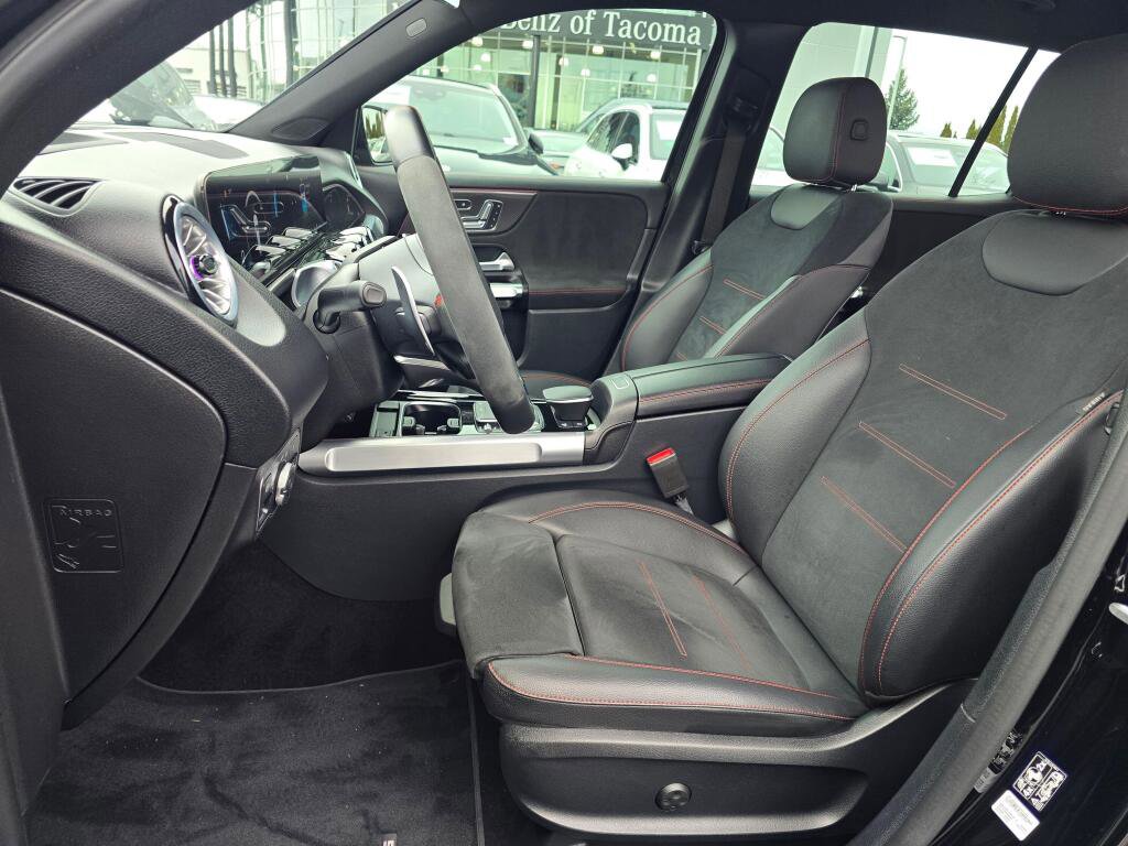 Used 2022 Mercedes-Benz GLB 35 AMG 4MATIC image 13