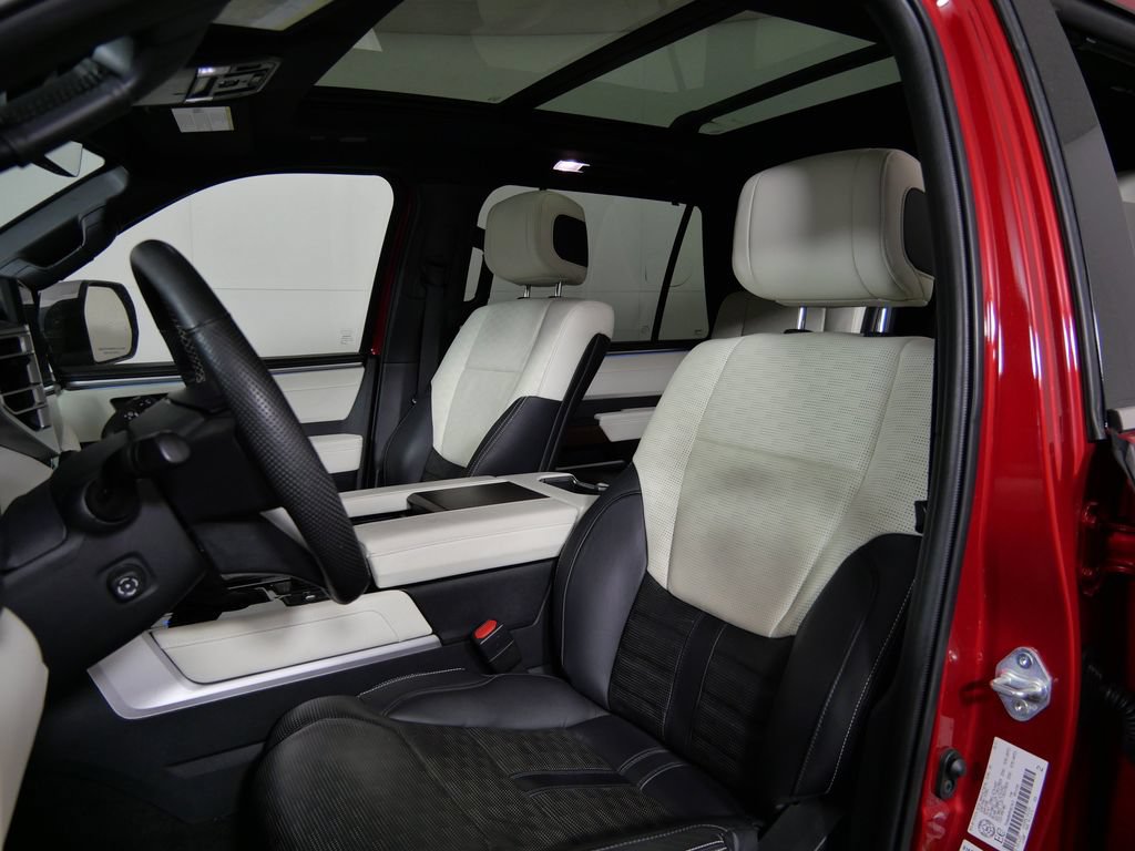 Used 2023 Toyota Sequoia Capstone AWD/4WD image 11