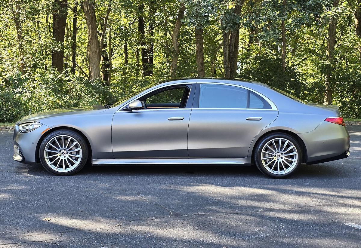 Used 2023 Mercedes-Benz S 500 4MATIC image 3