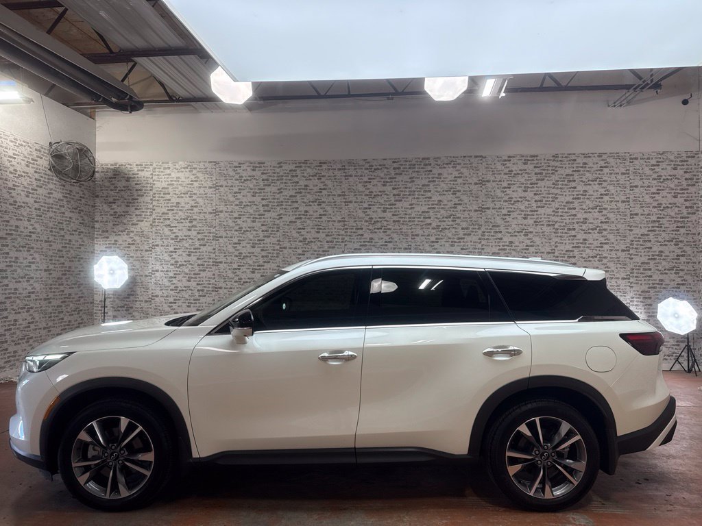 Used 2023 INFINITI QX60 Luxe w/ Vision Package AWD/4WD image 4