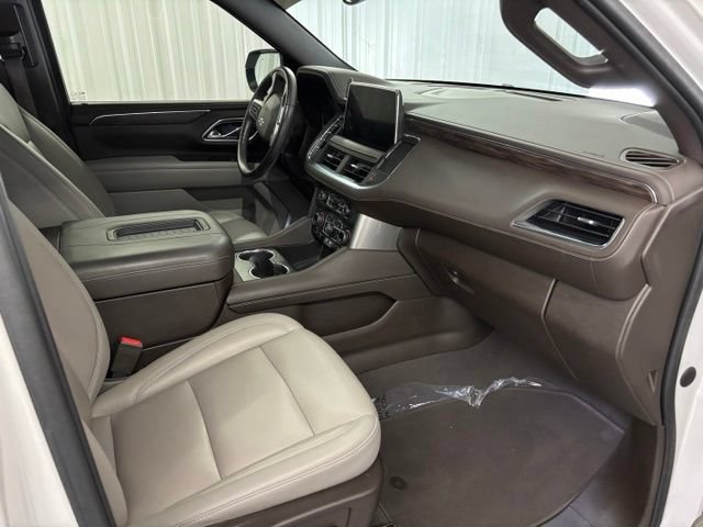 Used 2021 Chevrolet Tahoe Z71 w/ Luxury Package AWD/4WD image 30