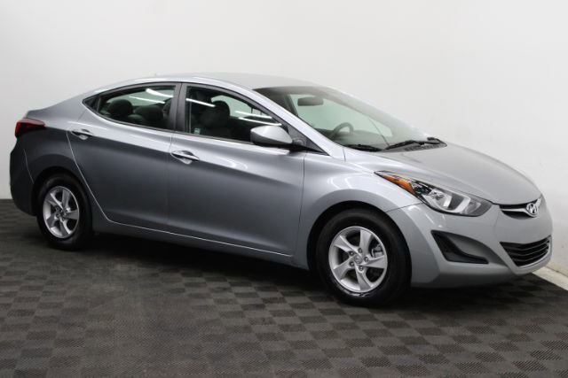 Used 2015 Hyundai Elantra SE FWD image 1