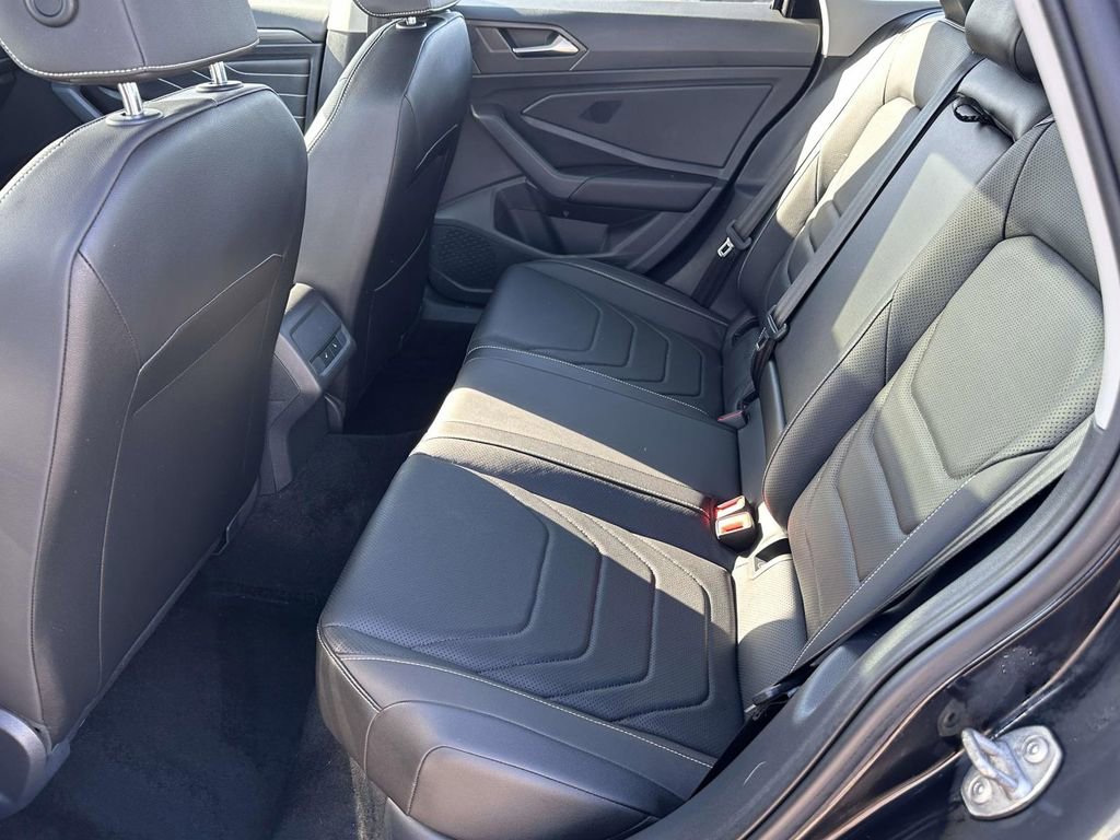 Certified 2022 Volkswagen Jetta SEL image 13