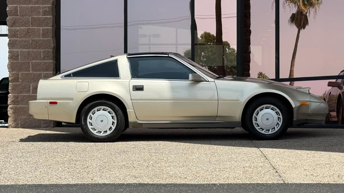 Used 1988 Nissan 300ZX GS RWD image 15