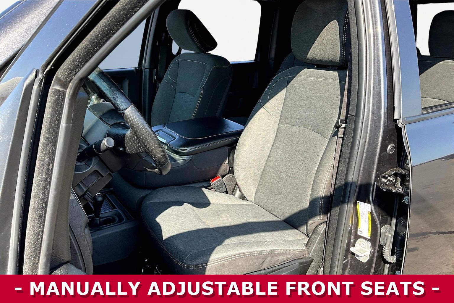 Used 2024 RAM 2500 Tradesman w/ Chrome Appearance Group image 22