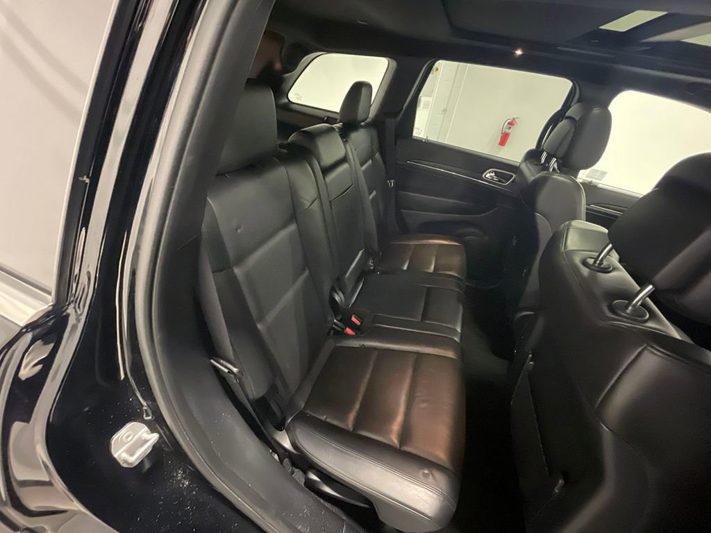 Used 2020 Jeep Grand Cherokee Limited w/ Luxury Group II AWD/4WD image 26