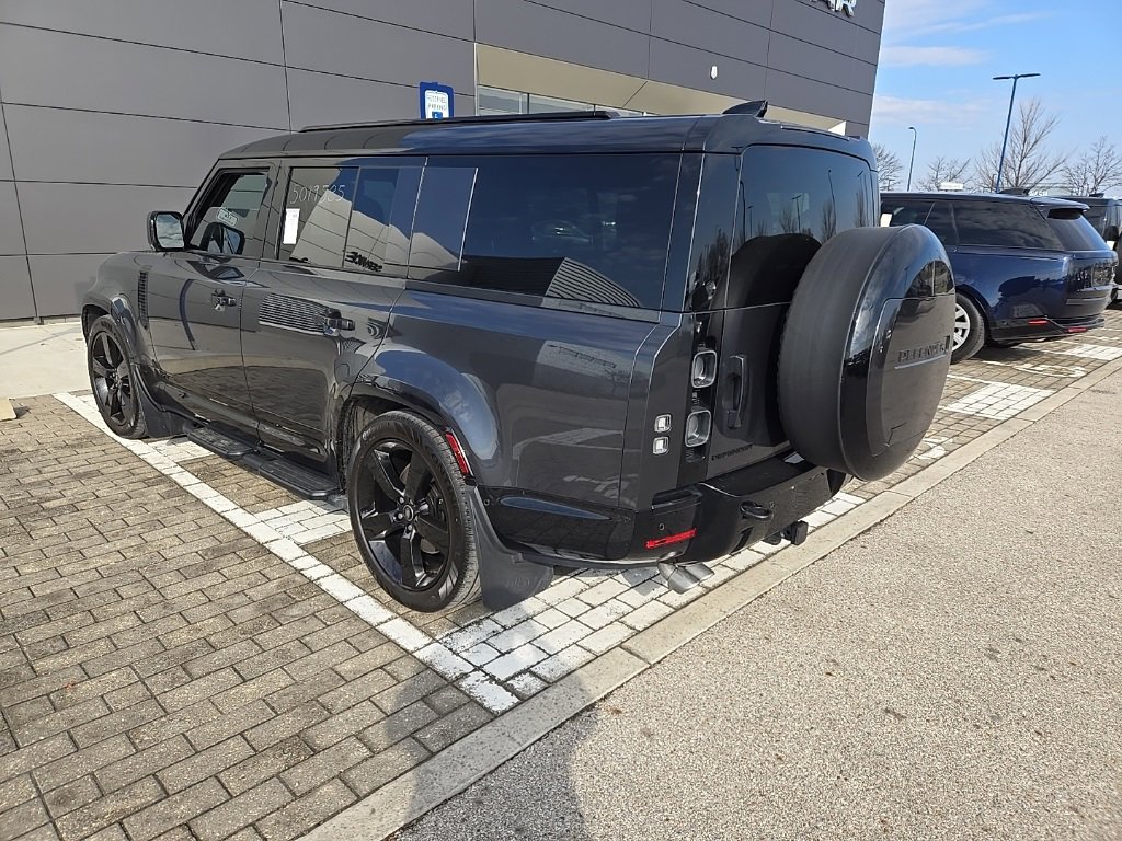 Certified 2025 Land Rover Defender 130 V8 image 7