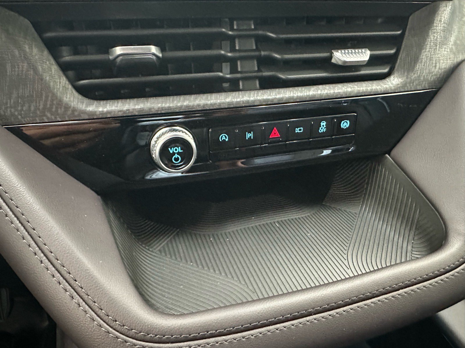 New 2026 Ford Explorer Platinum RWD image 40