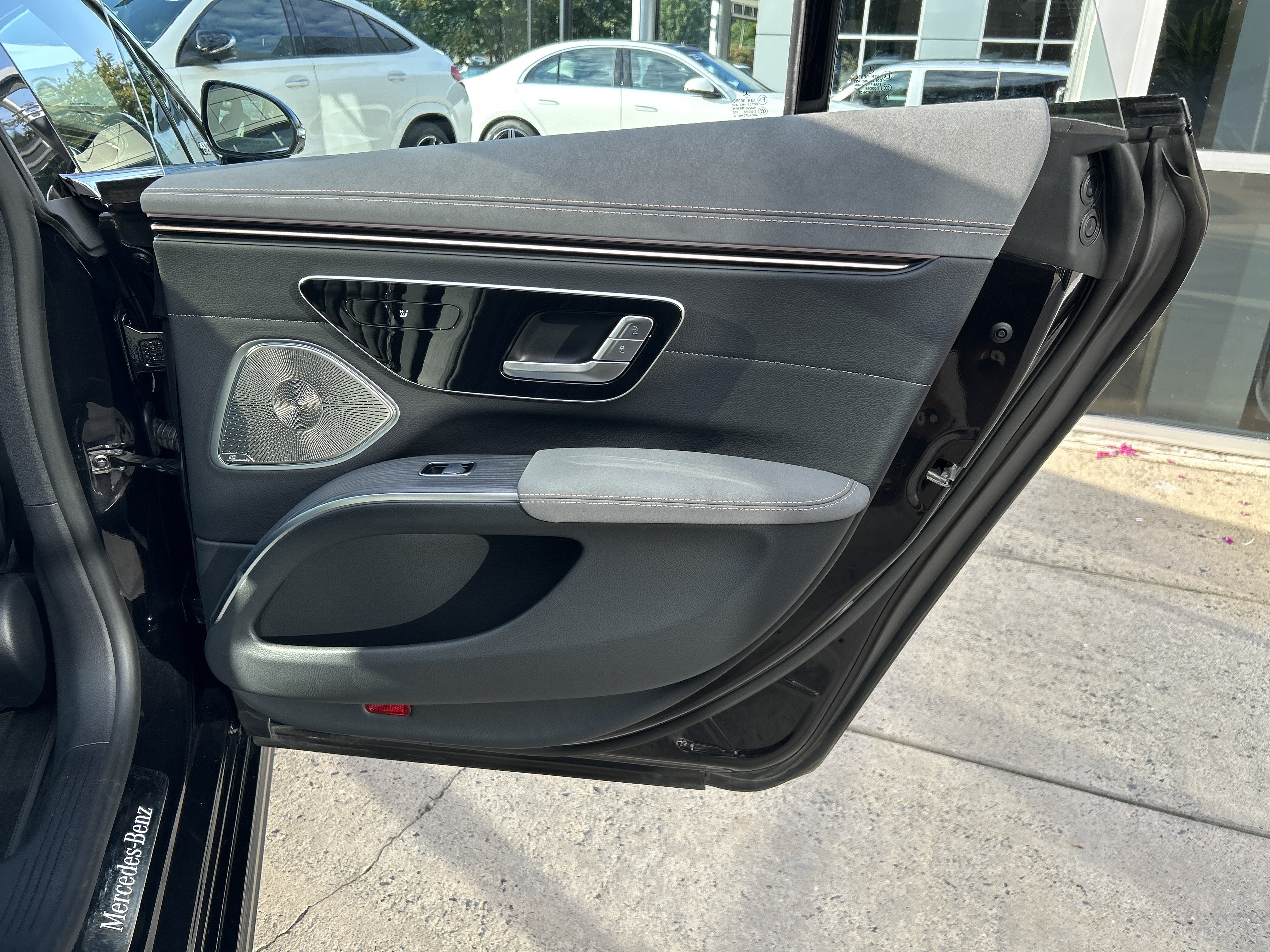 Certified 2023 Mercedes-Benz EQS 580 4MATIC Sedan image 43