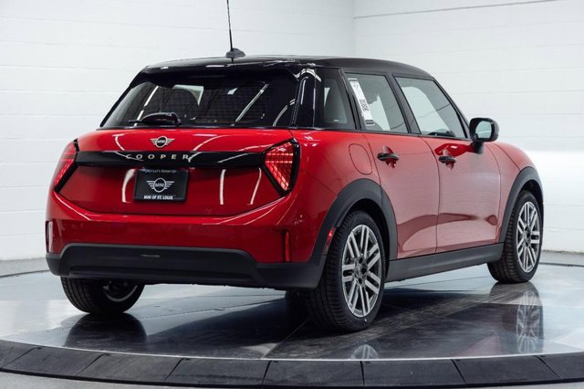 Certified 2026 MINI Cooper 4-Door Hardtop FWD image 10