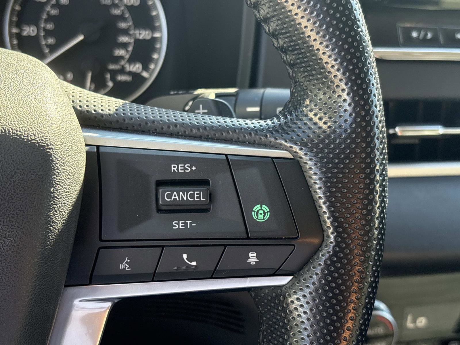 Used 2022 Mitsubishi Outlander SE image 16