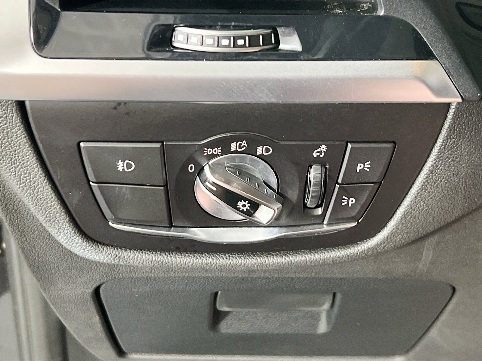 Used 2019 BMW X3 xDrive30i w/ Convenience Package AWD/4WD image 10