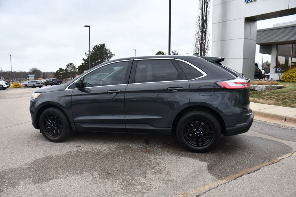 Used 2021 Ford Edge SEL w/ Convenience Package image 3