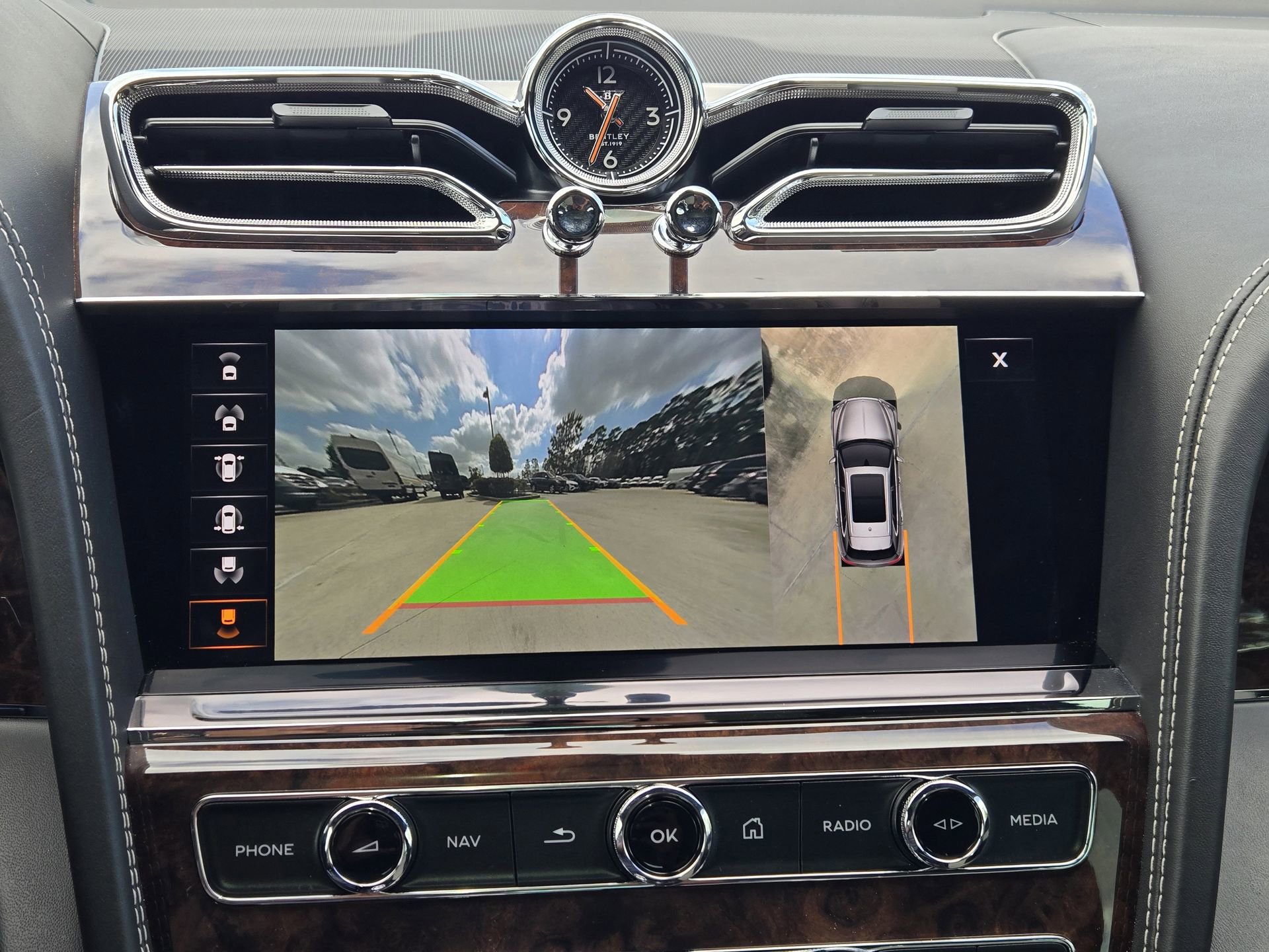 Used 2022 Bentley Bentayga Speed image 17