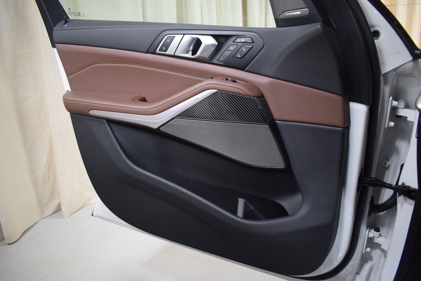 Used 2026 BMW X7 M60i image 38