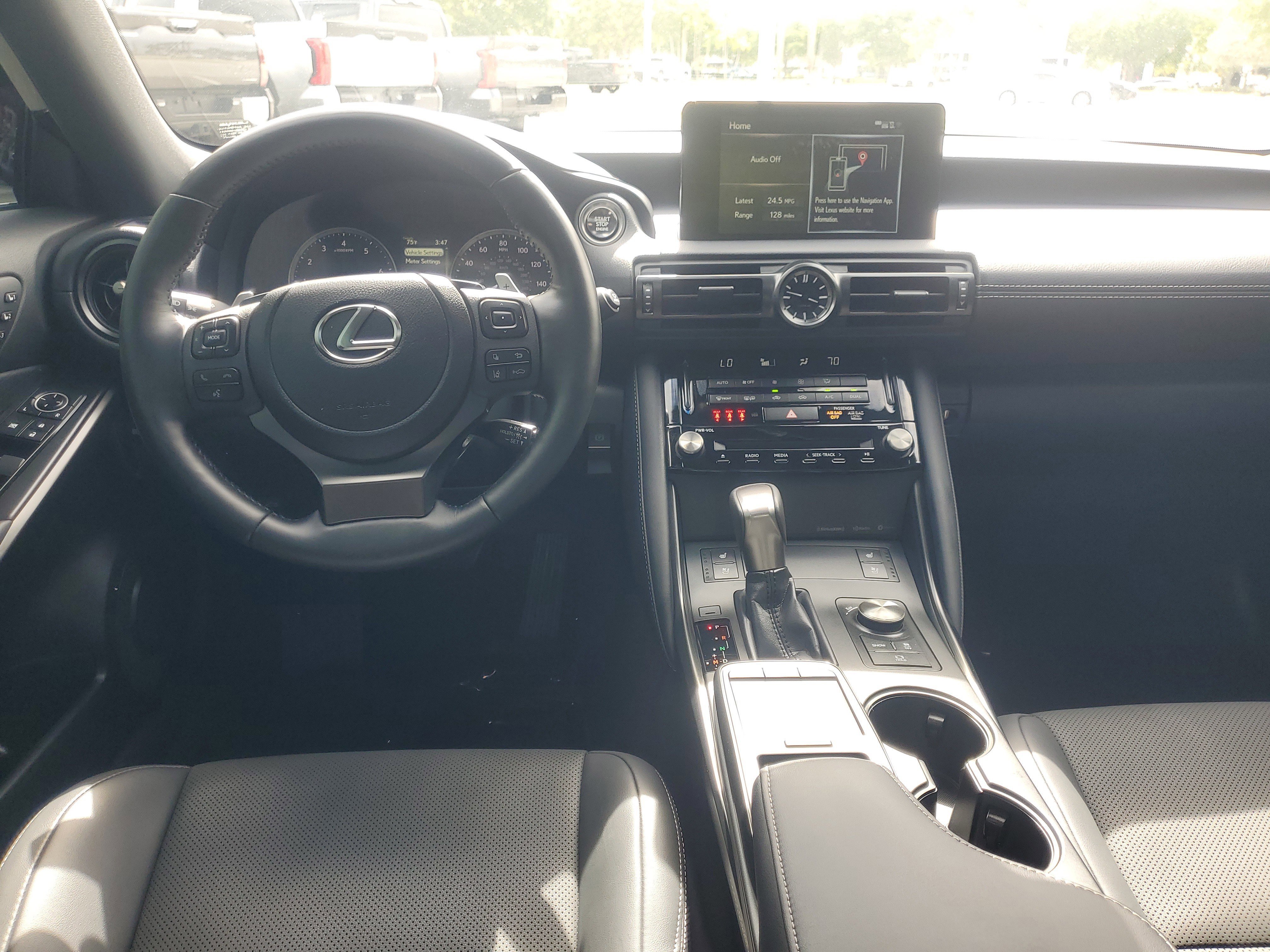 Used 2025 Lexus IS 300 w/ Premium Package RWD image 13