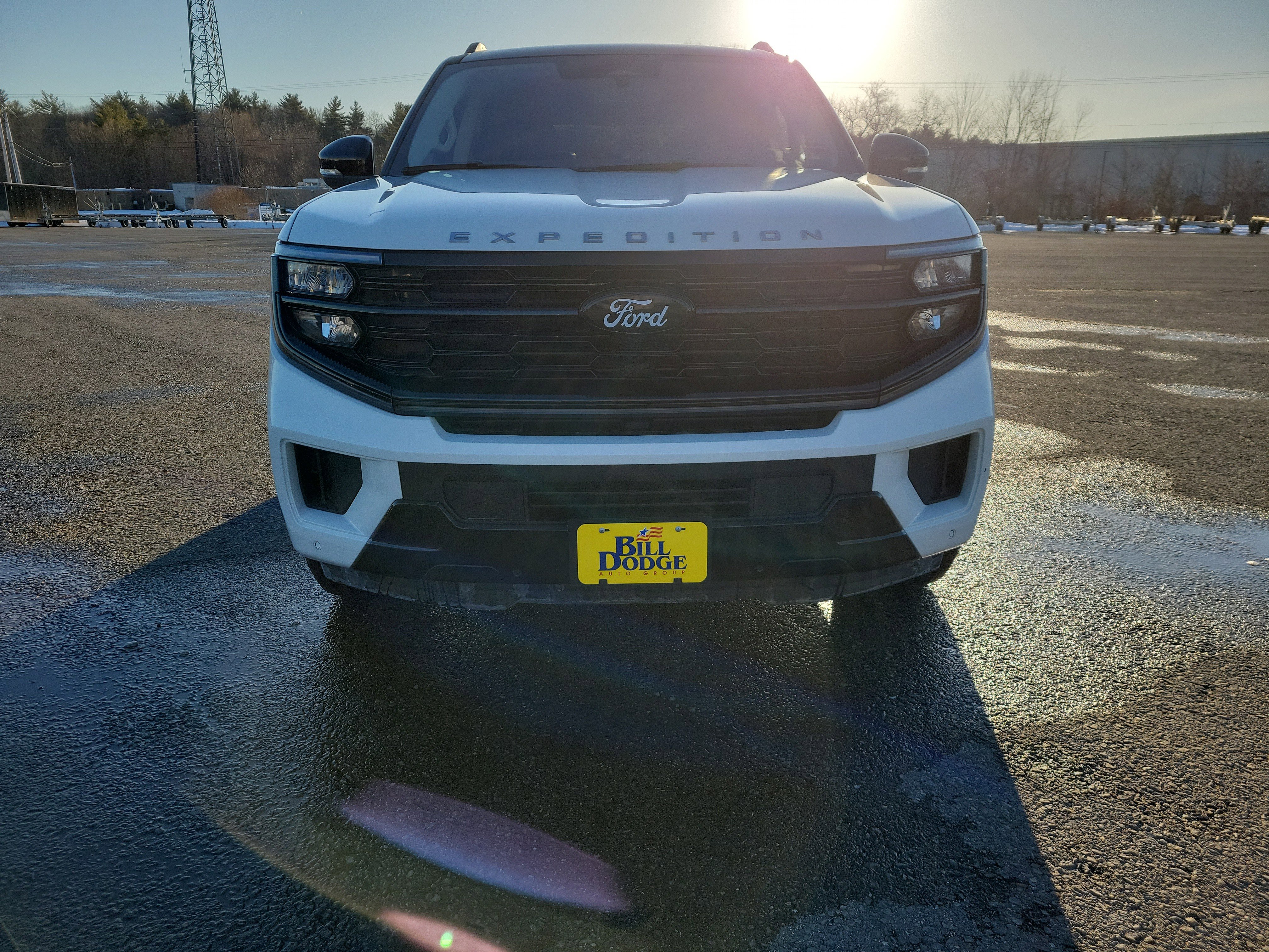 Used 2025 Ford Expedition Platinum w/ Driver's Package image 2