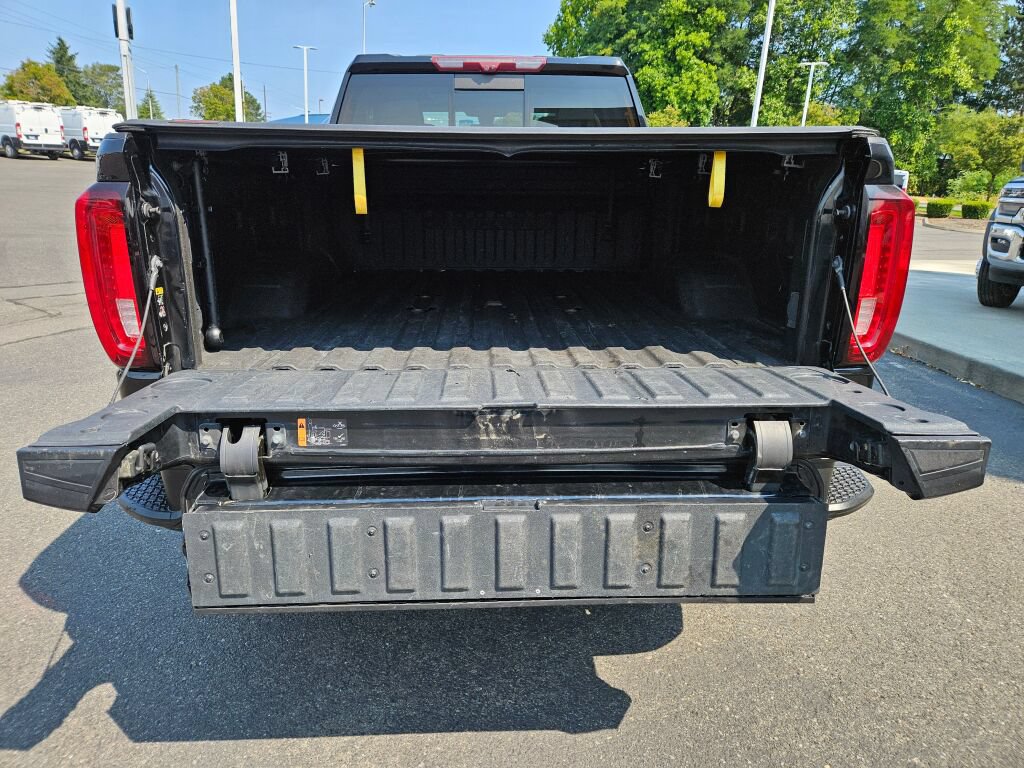 Used 2021 GMC Sierra 3500 Denali w/ Denali Ultimate Package AWD/4WD image 9