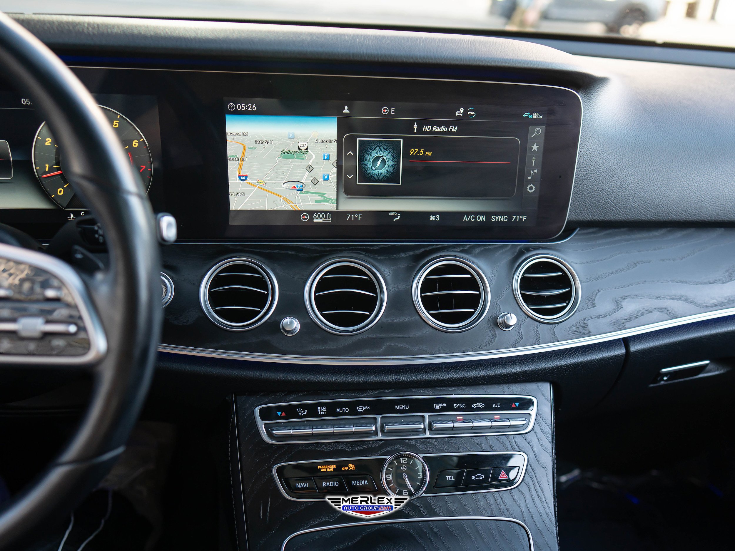 Used 2019 Mercedes-Benz E 300 4MATIC w/ Premium 1 Package image 31