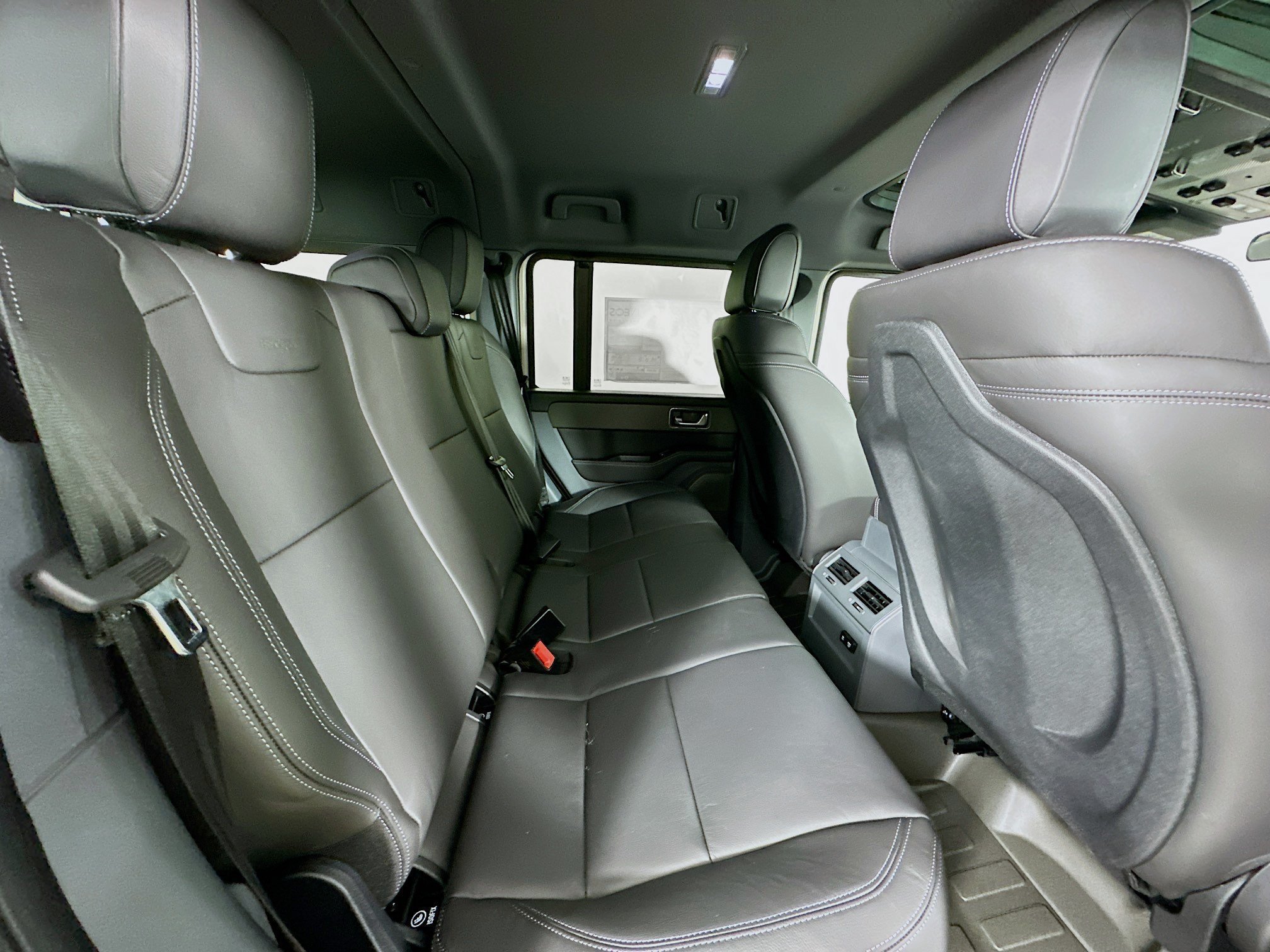 Used 2025 INEOS Grenadier AWD/4WD image 46