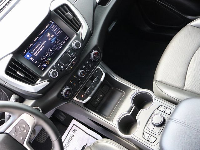Certified 2024 GMC Terrain SLT AWD/4WD image 25