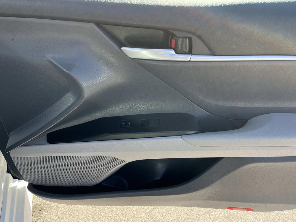 Used 2023 Toyota Camry LE image 22