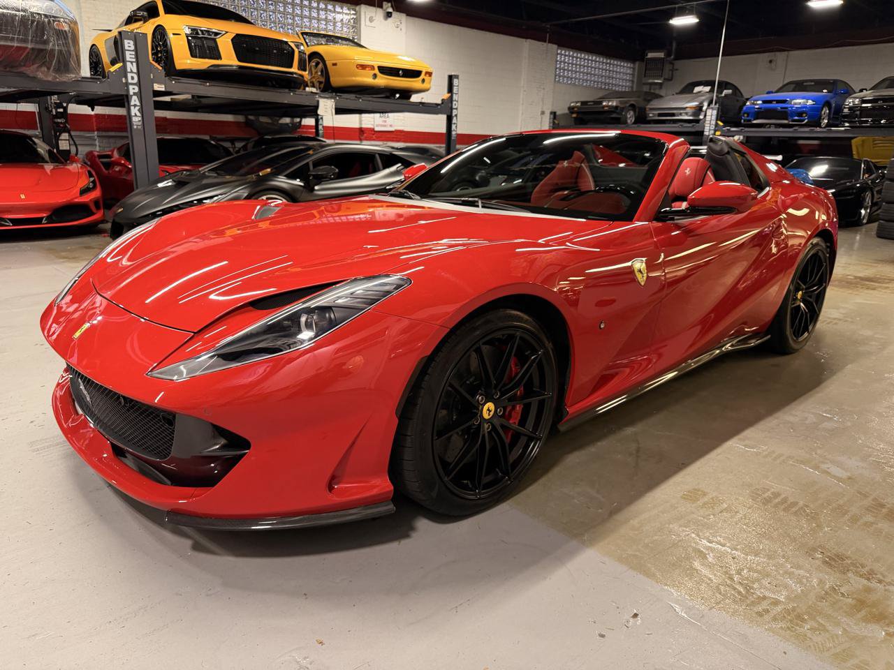 Used 2023 Ferrari 812 GTS RWD image 10