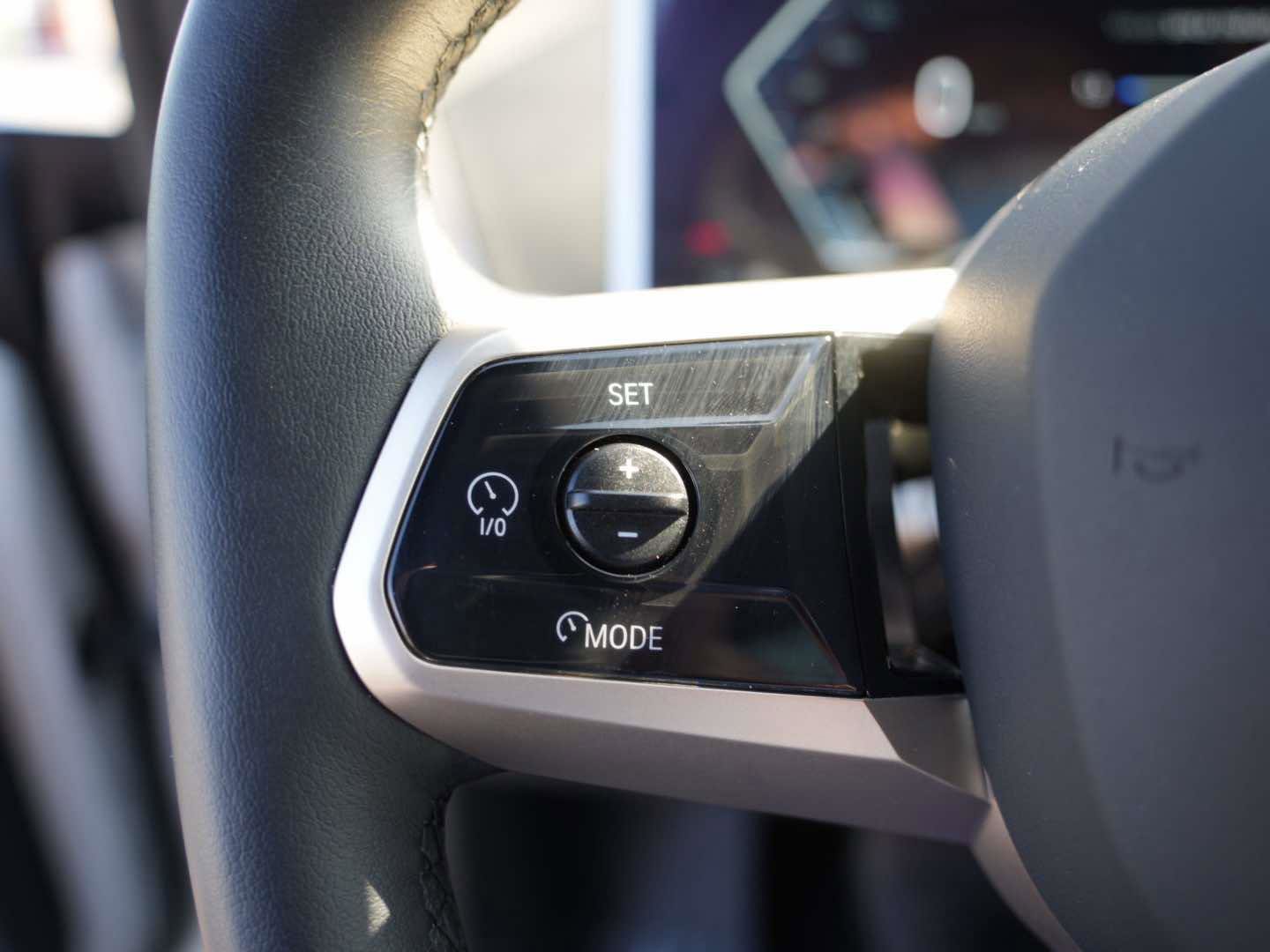 Used 2026 BMW iX xDrive45 w/ Premium Package image 15