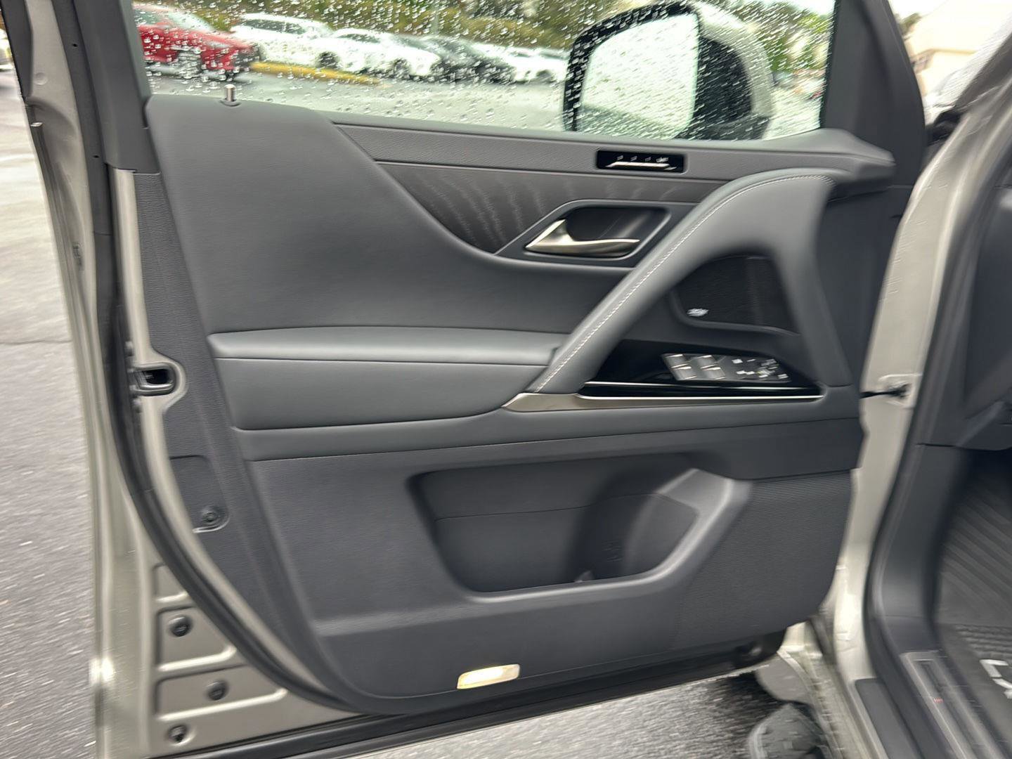 New 2026 Lexus LX 700h Luxury AWD/4WD image 14