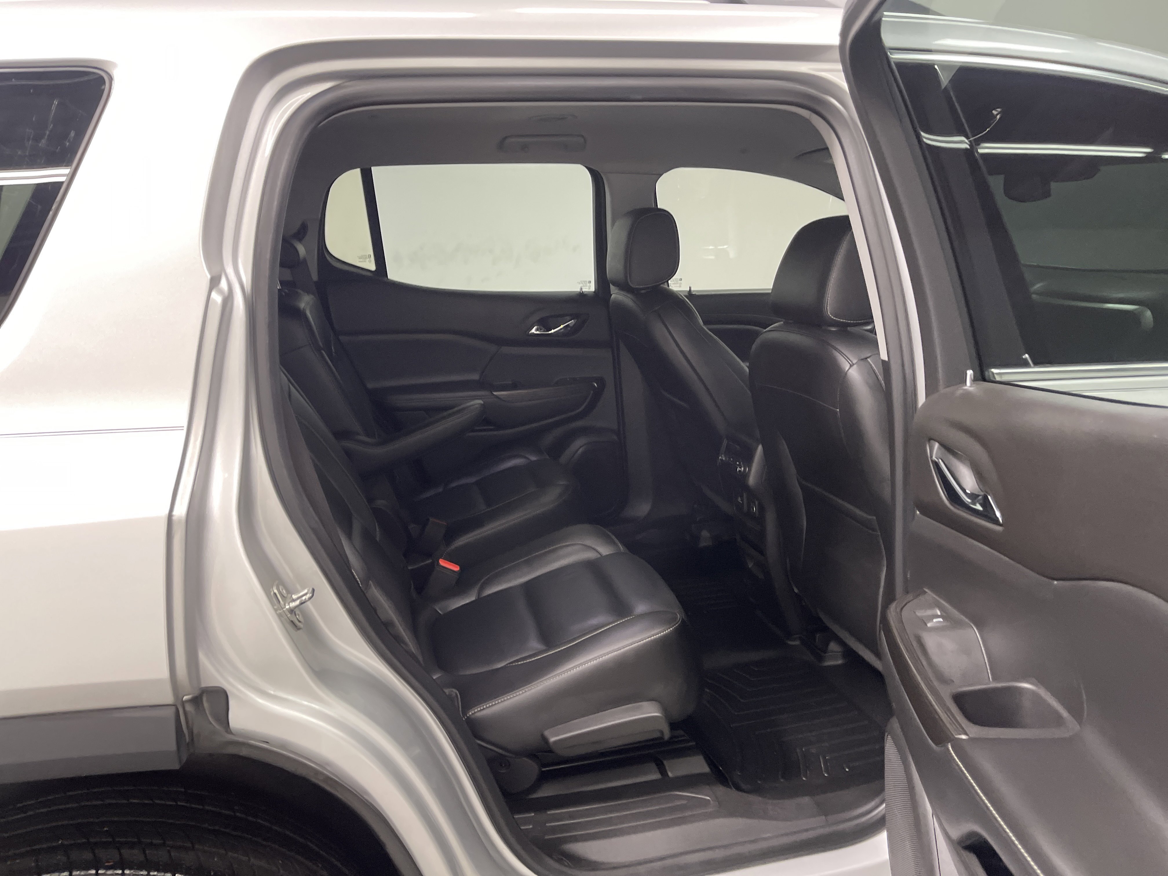 Used 2019 GMC Acadia SLT AWD/4WD image 21