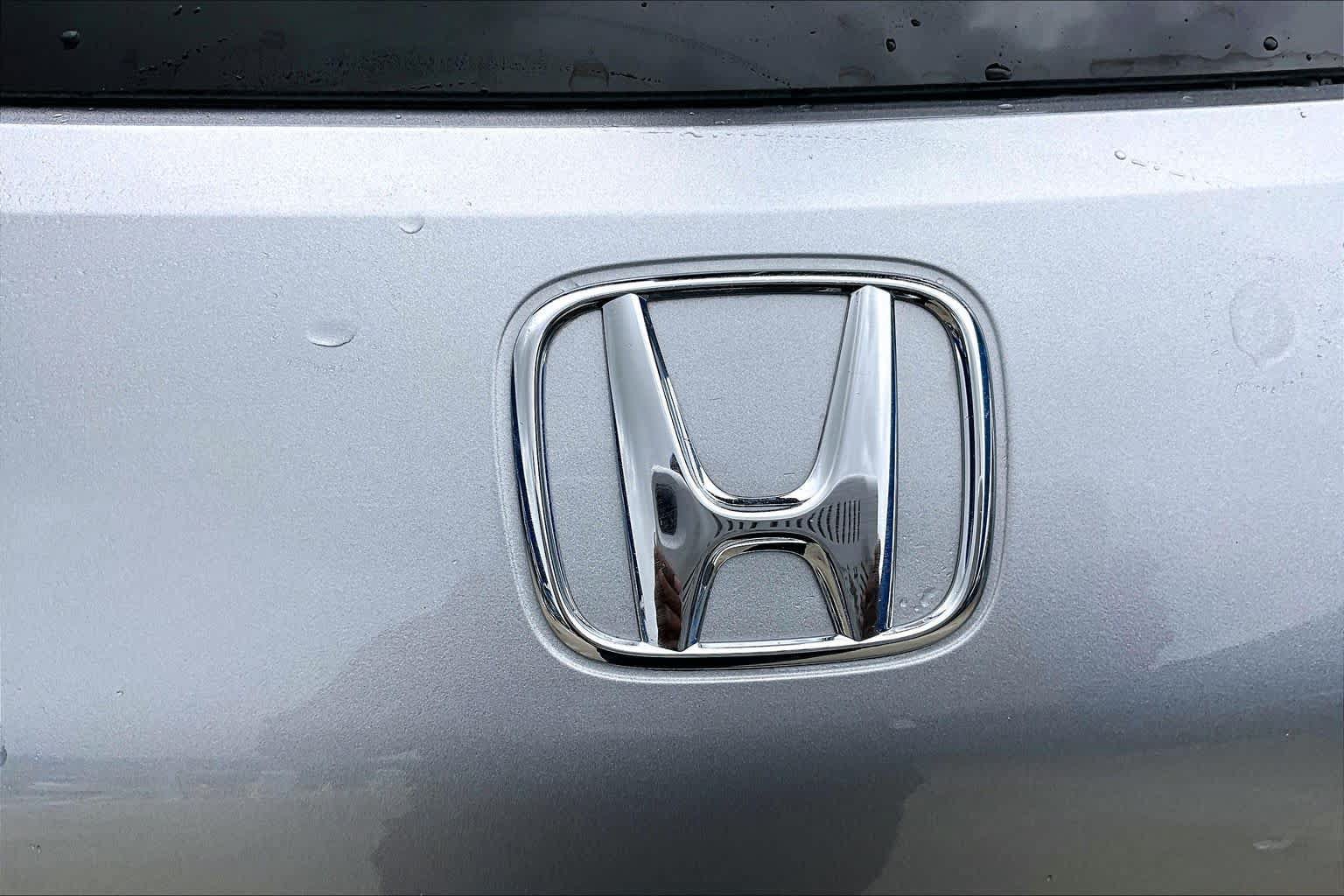 Used 2027 Honda HR-V EX-L image 31