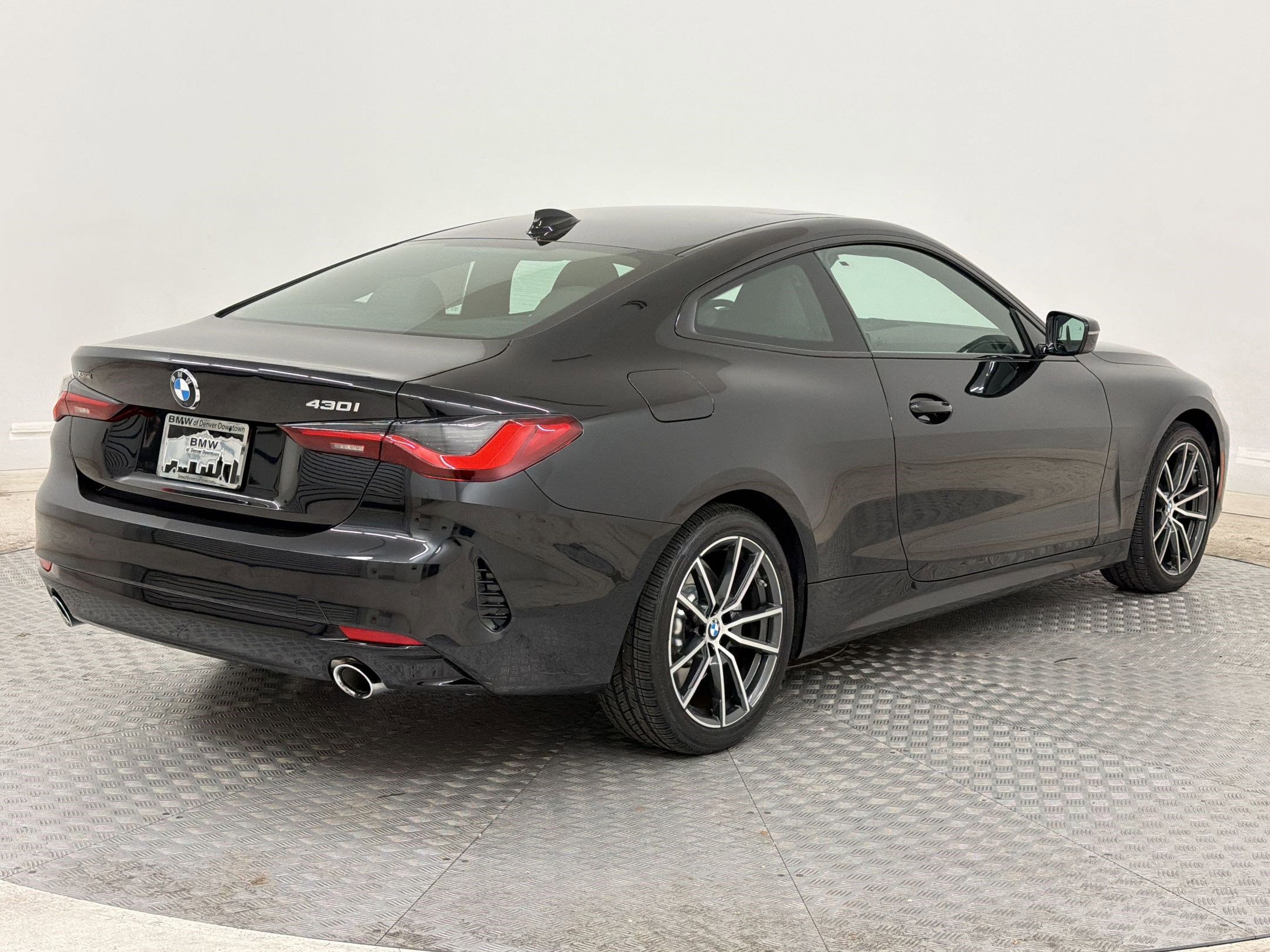 Used 2021 BMW 430i xDrive Coupe w/ Premium Package AWD/4WD image 9