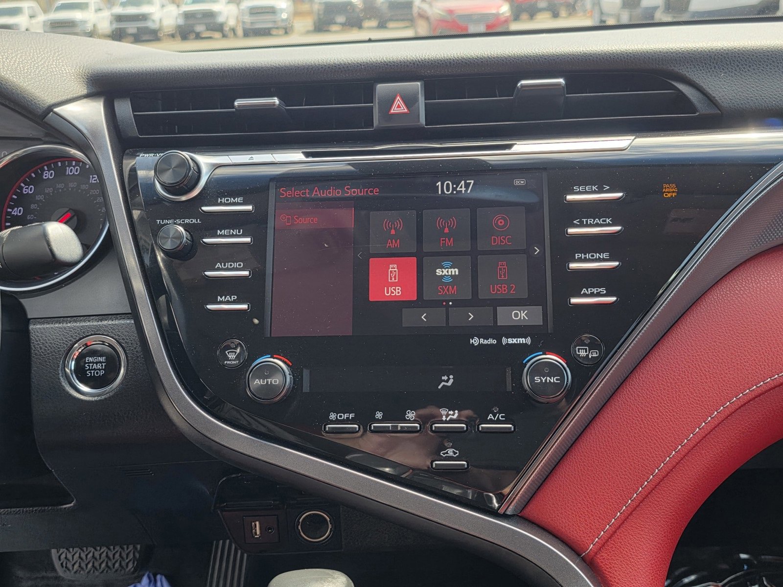 Used 2019 Toyota Camry XSE image 25