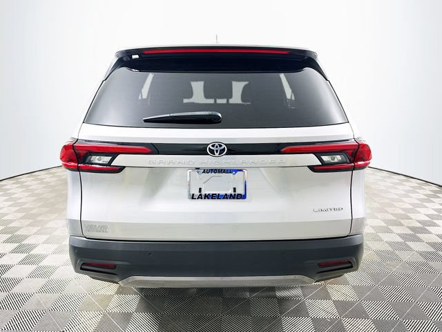 Used 2024 Toyota Grand Highlander FWD image 4
