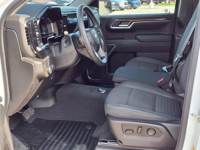 Used 2024 Chevrolet Silverado 1500 LT image 4