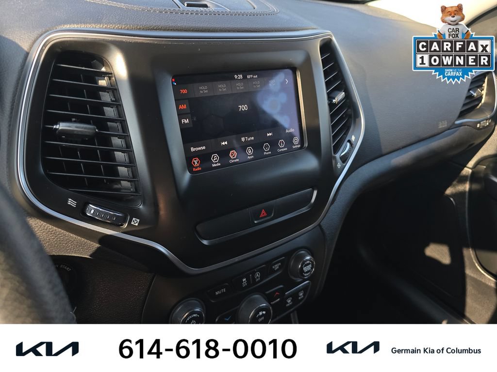 Used 2019 Jeep Cherokee Latitude w/ Popular Appearance Group FWD image 23