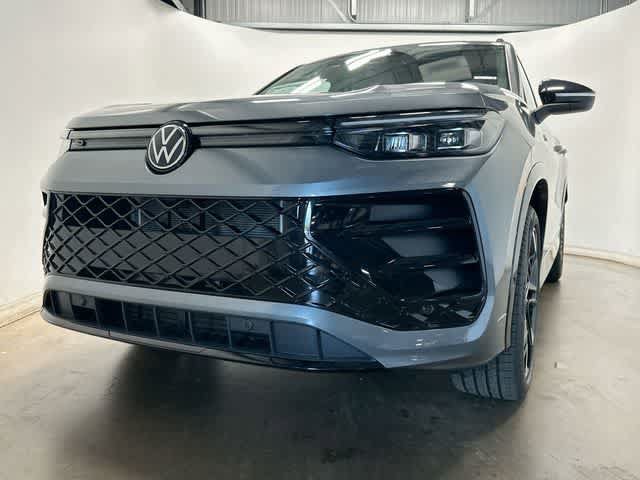 New 2026 Volkswagen Tiguan SE R-Line AWD/4WD image 25