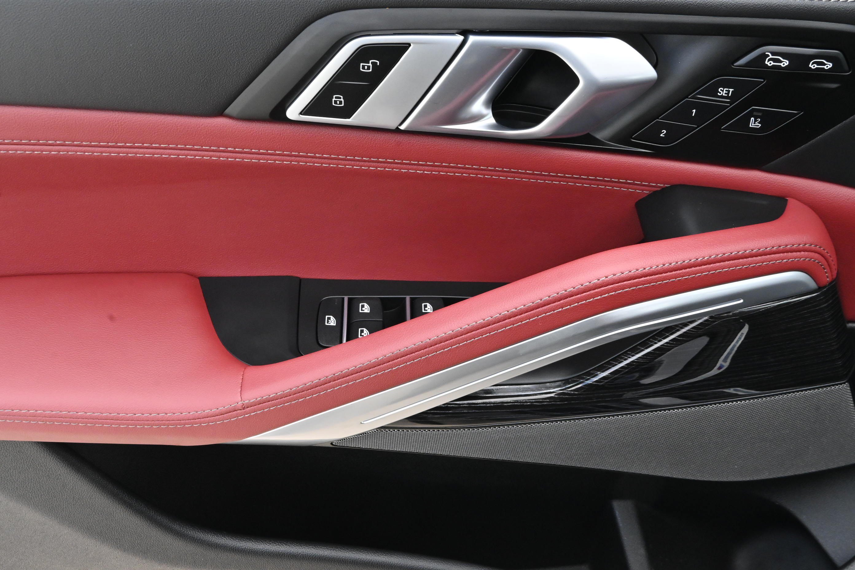 Certified 2026 BMW X6 M60i AWD/4WD image 28